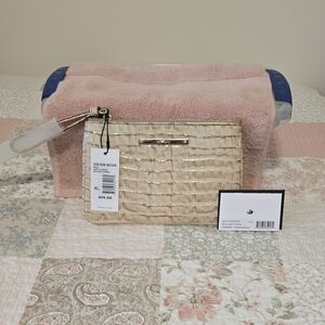 BRAHMIN SALLY WRISTLET/CLUTCH IN LATTE LA SCALA. NWT